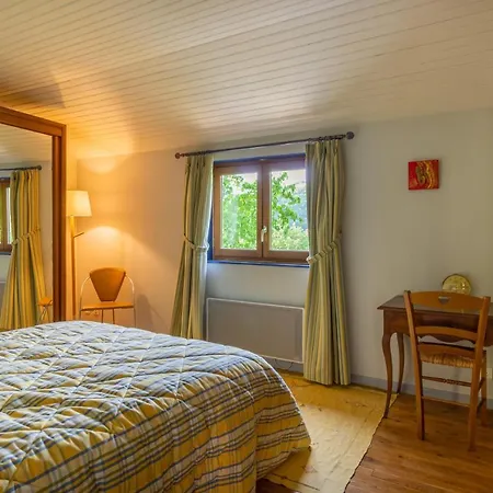 Hébergement de vacances La Bessière à *